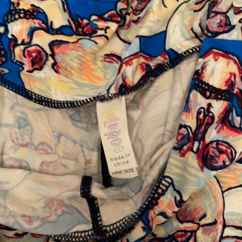 Lularoe skull leggings OS - Picture 2 of 4